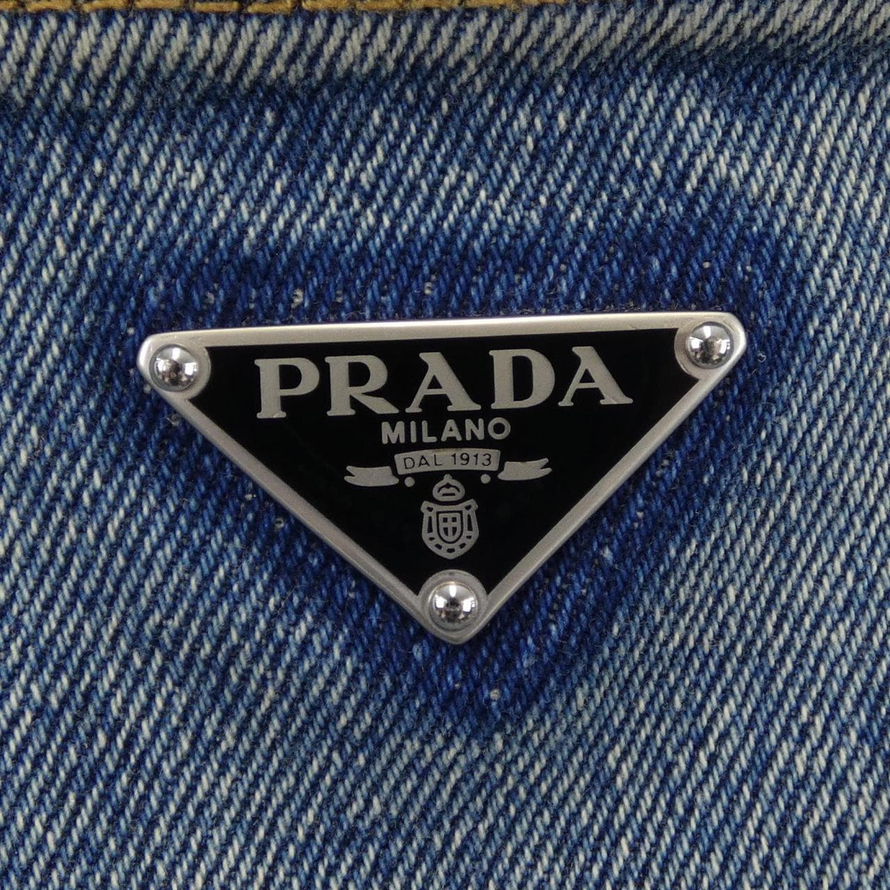 プラダ PRADA トライアングルロゴ GFP495 S231 12O0 ショートパンツ