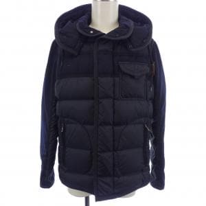 モンクレール MONCLER ダウンジャケット