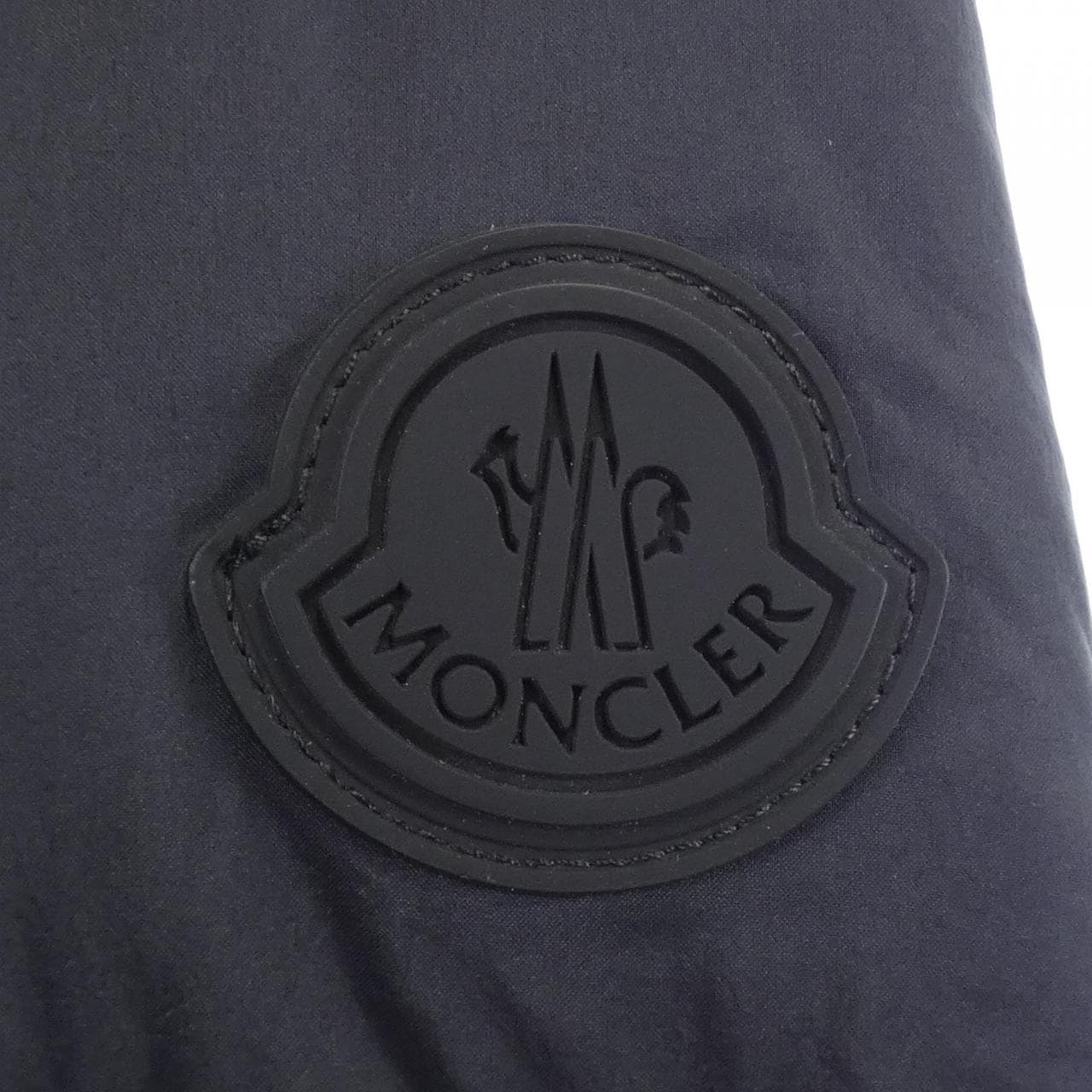 モンクレール MONCLER ダウンジャケット