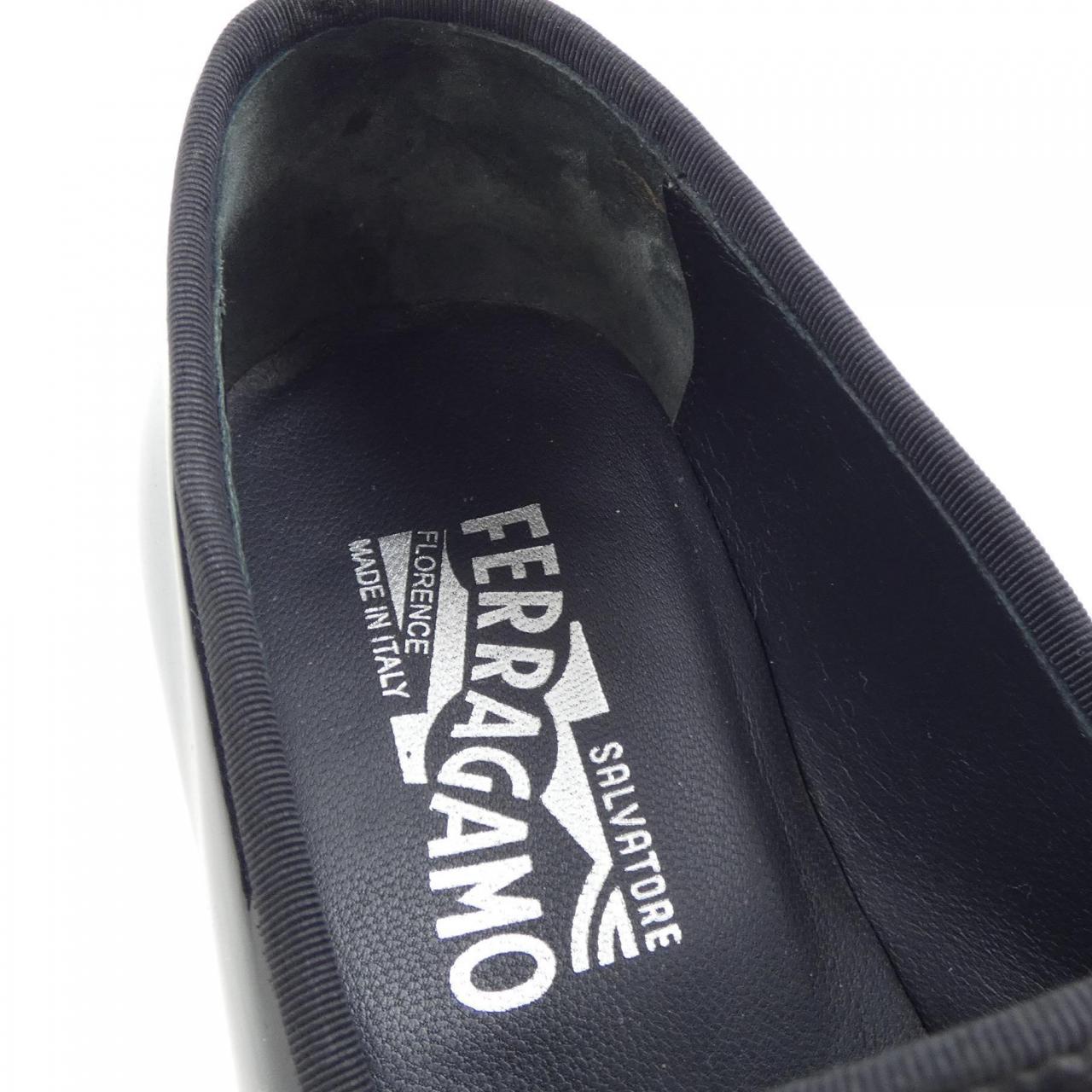 FERRAGAMO鞋