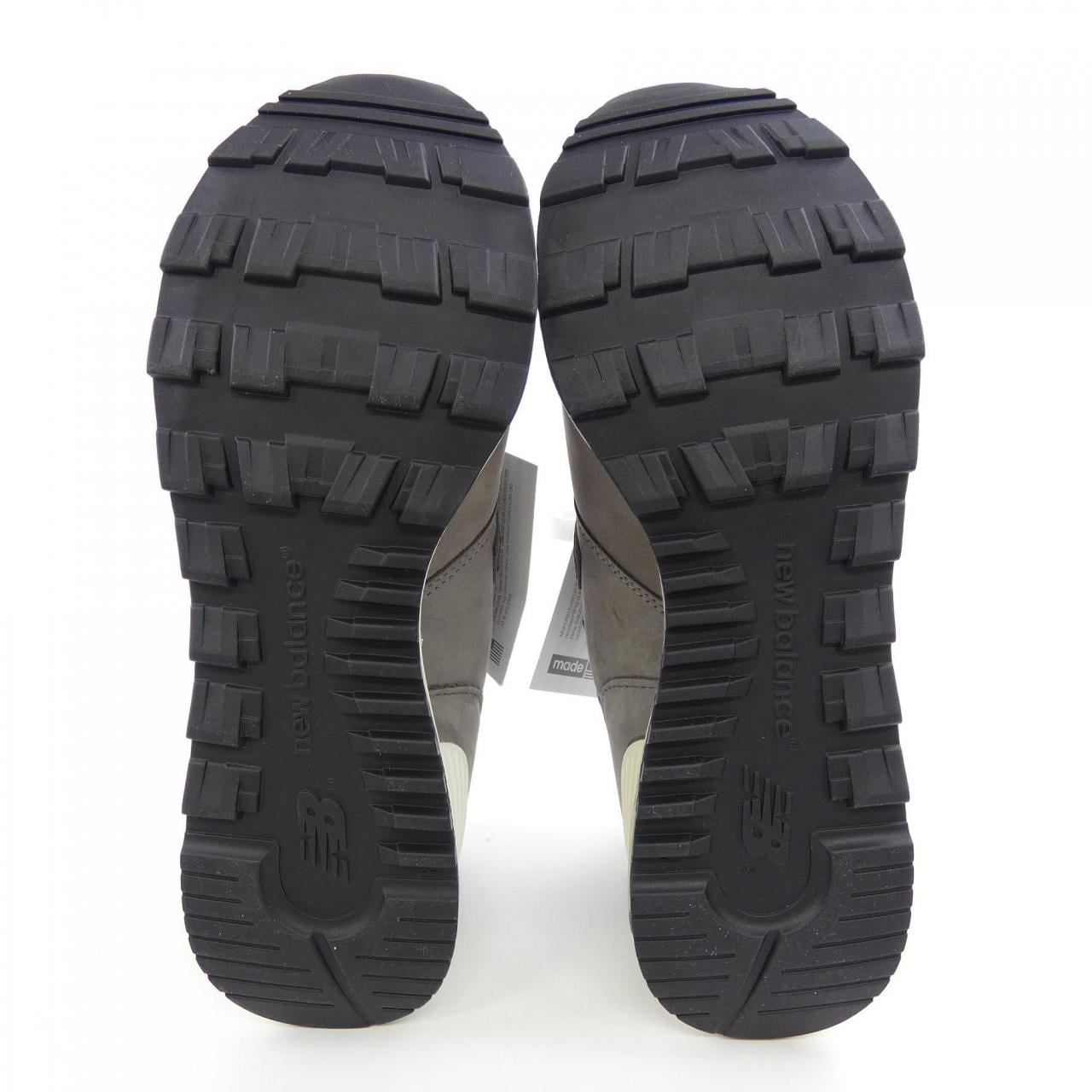 ニューバランス NEW BALANCE M1400WA スニーカー