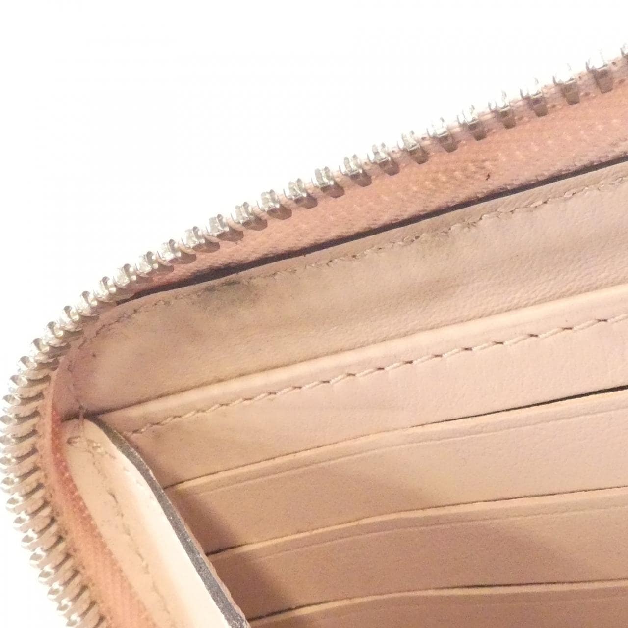 ルイヴィトン マヒナ ジッピー ウォレット M61868 財布