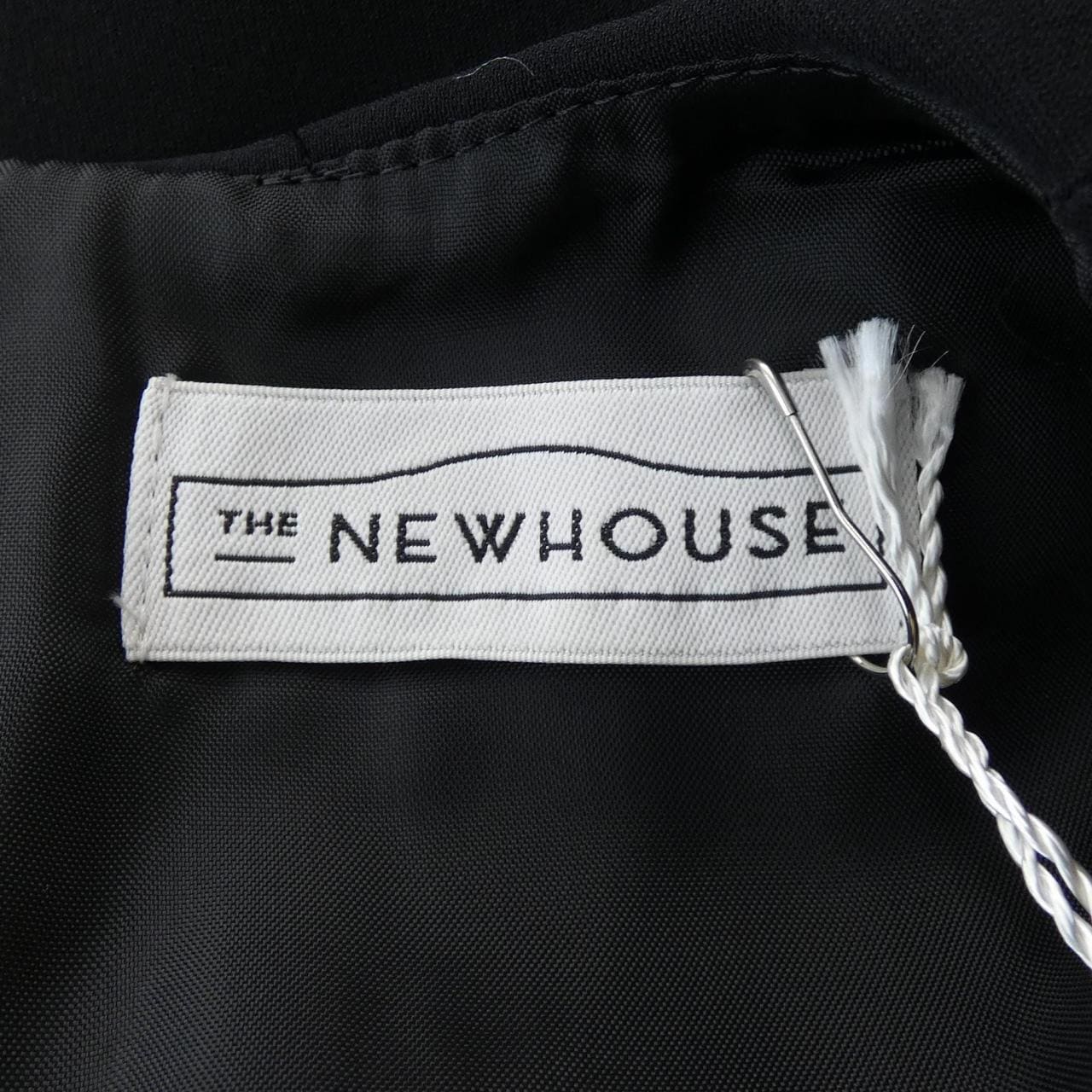 ザニューハウス THE NEWHOUSE トップス