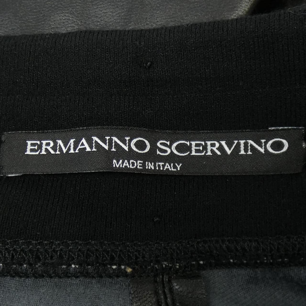 エルマンノシュエルビーノ ERMANNO SCERVINO パンツ