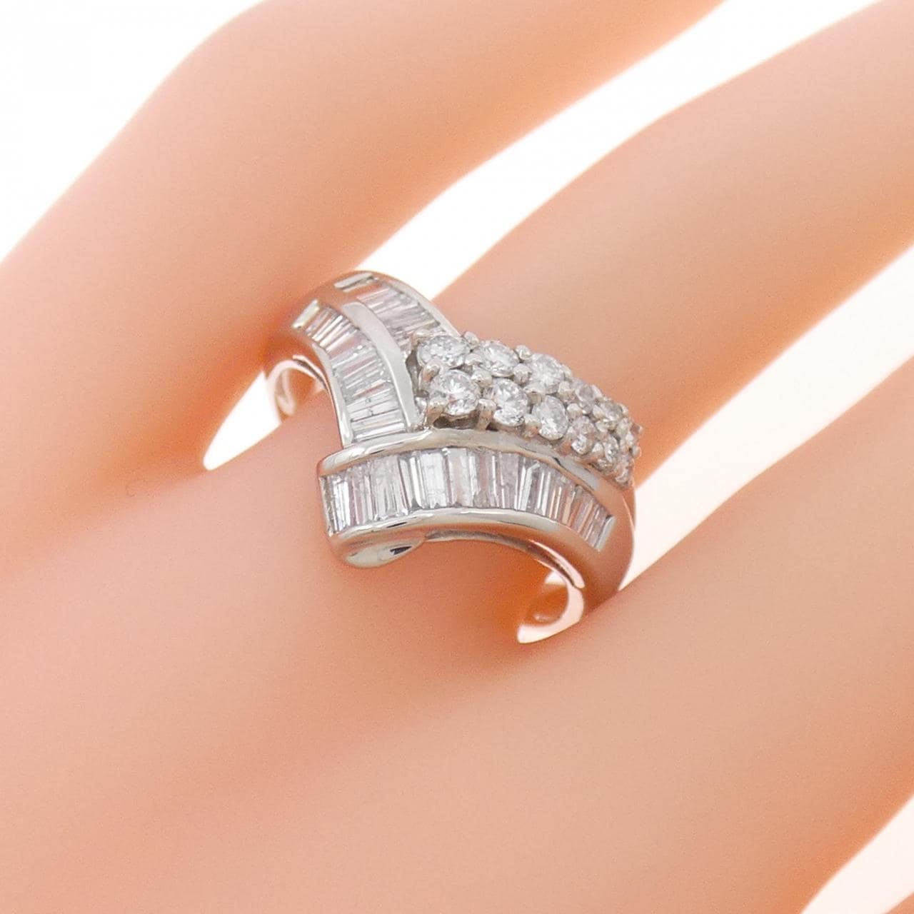 PT900 ダイヤモンド リング 1.00CT