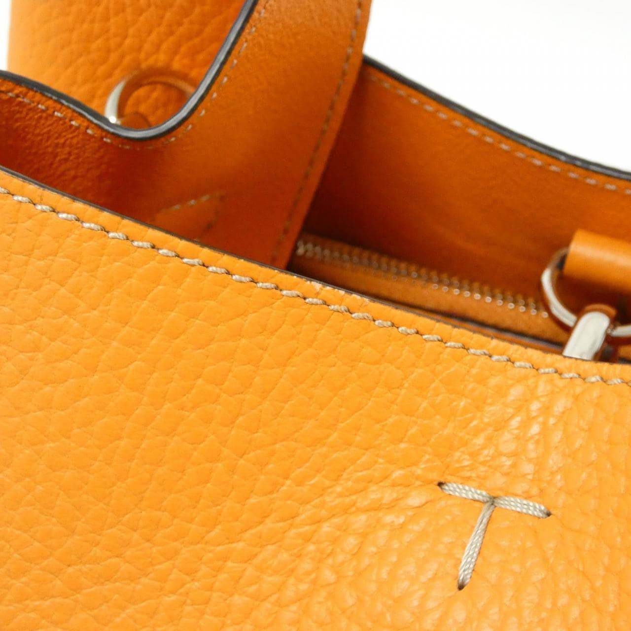 トッズ XBWAPAE90L2QRIG601 バッグ