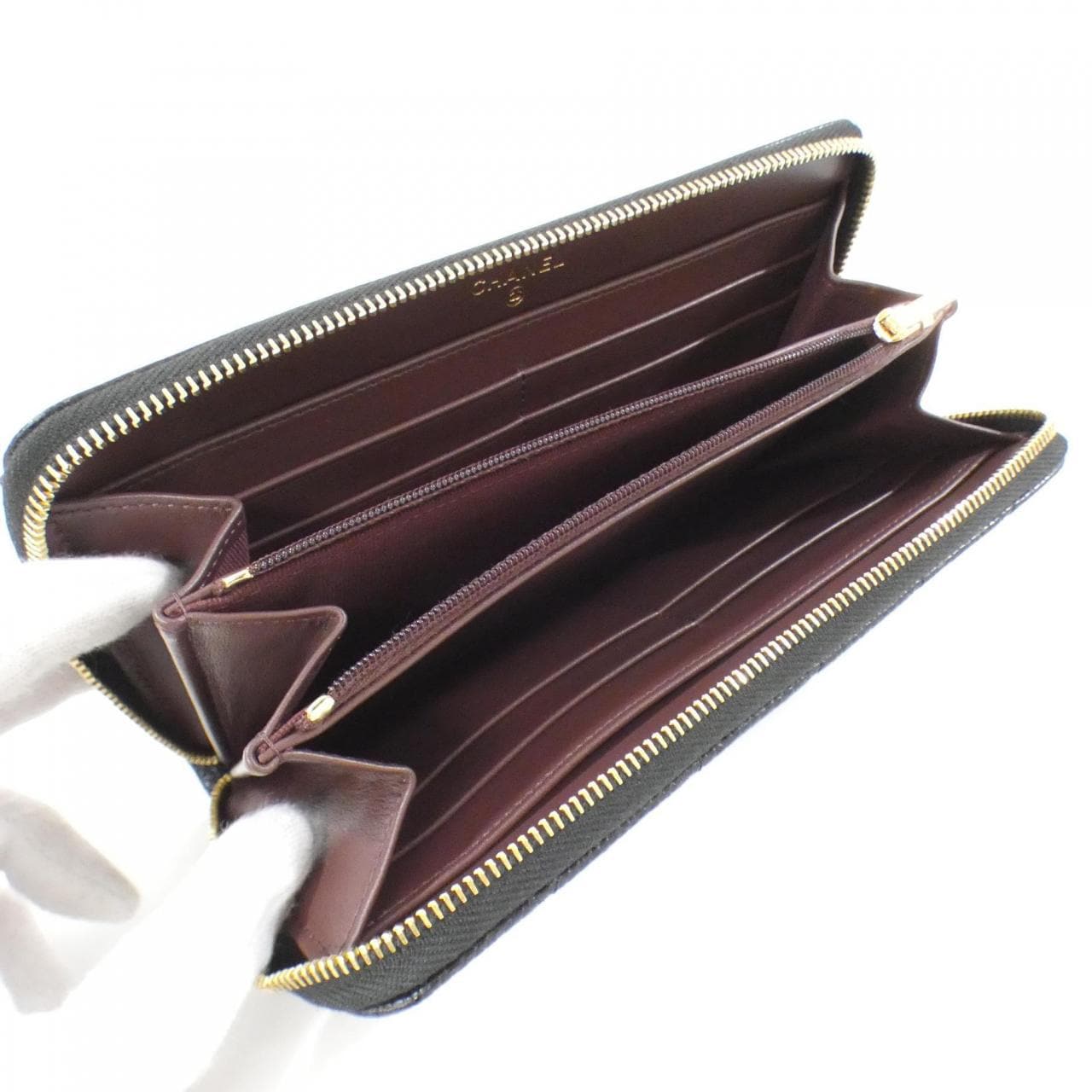 【未使用品】シャネル タイムレスクラシック ライン AP0242 財布