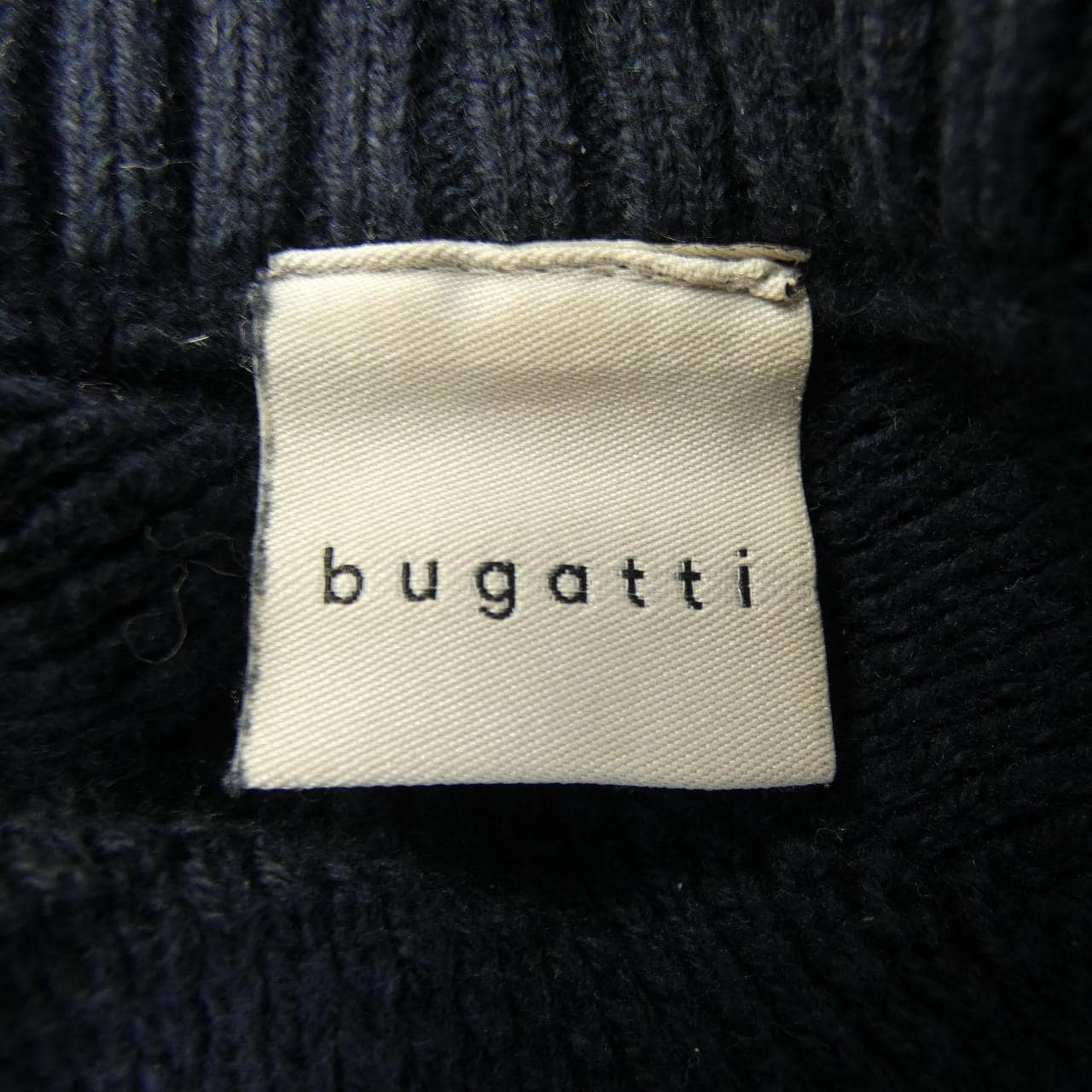 bugatti ニット