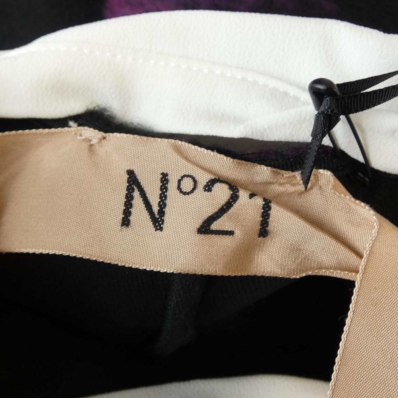 ヌメロヴェントゥーノ N°21 P24IN2M H0223063 ワンピース