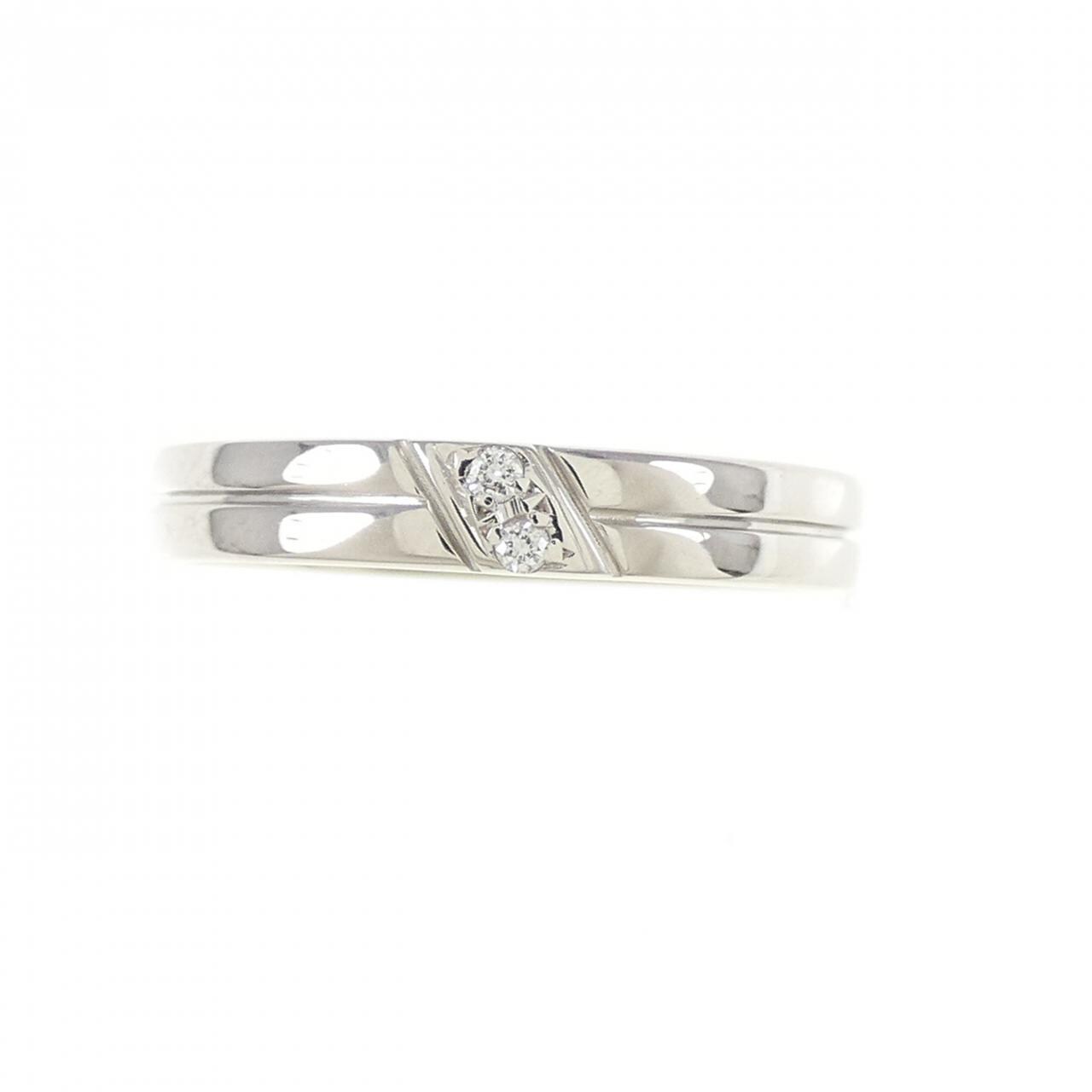 PT900 Diamond Ring