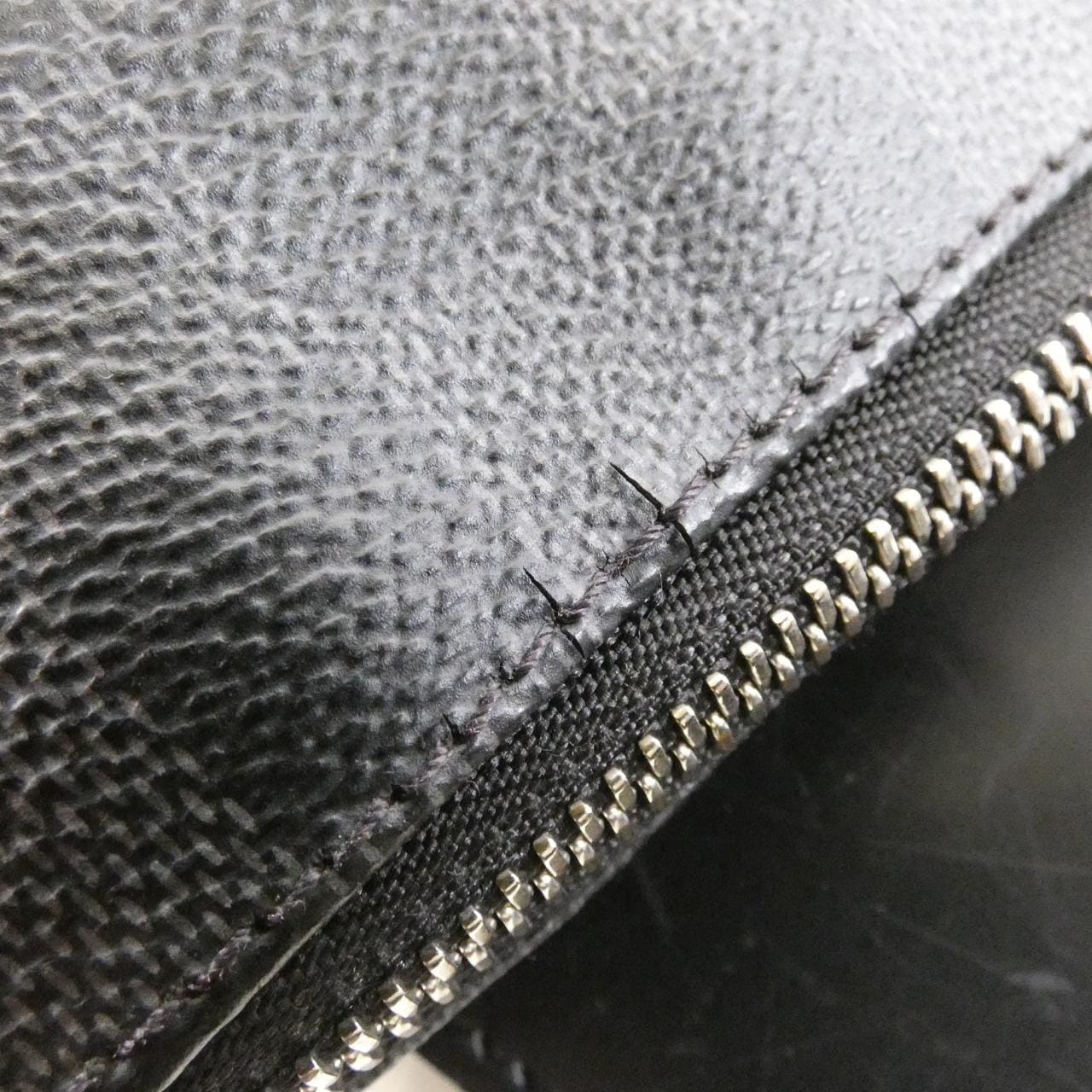 ルイヴィトン ダミエ グラフィット アヴェニュー スリングバッグ N41719 ショルダーバッグ