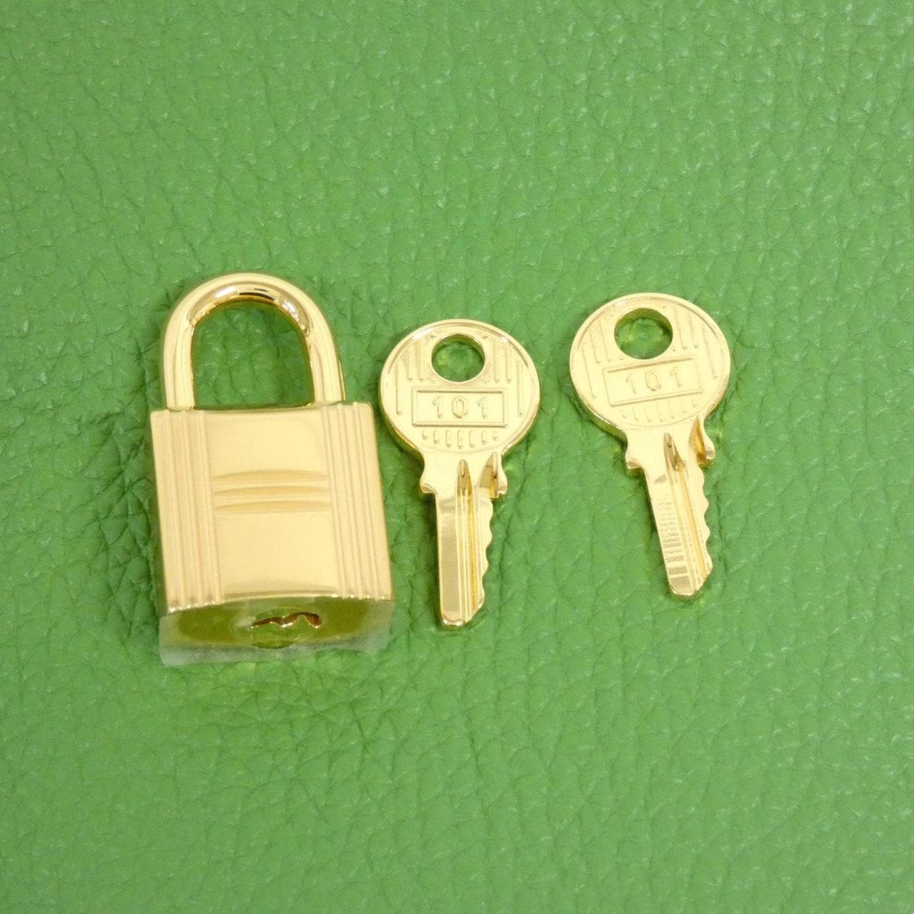 エルメス ピコタン ロック PM 056289CC バッグ