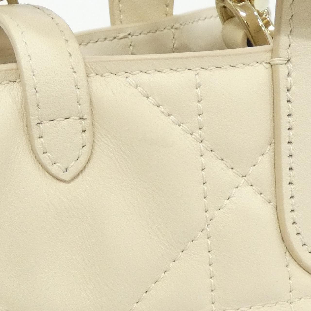 クリスチャンディオール ディオール トゥジュール バーティカル トート スモール M2835OSNW バッグ