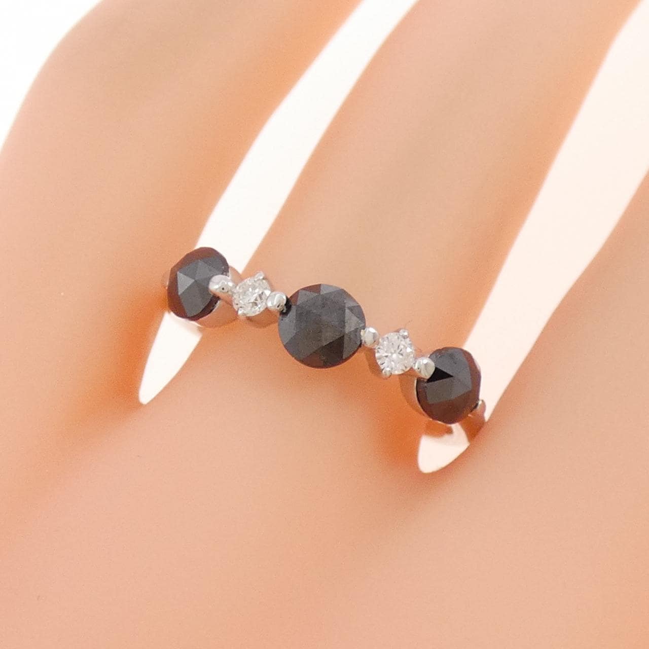 K18WG ダイヤモンド リング 1.00CT