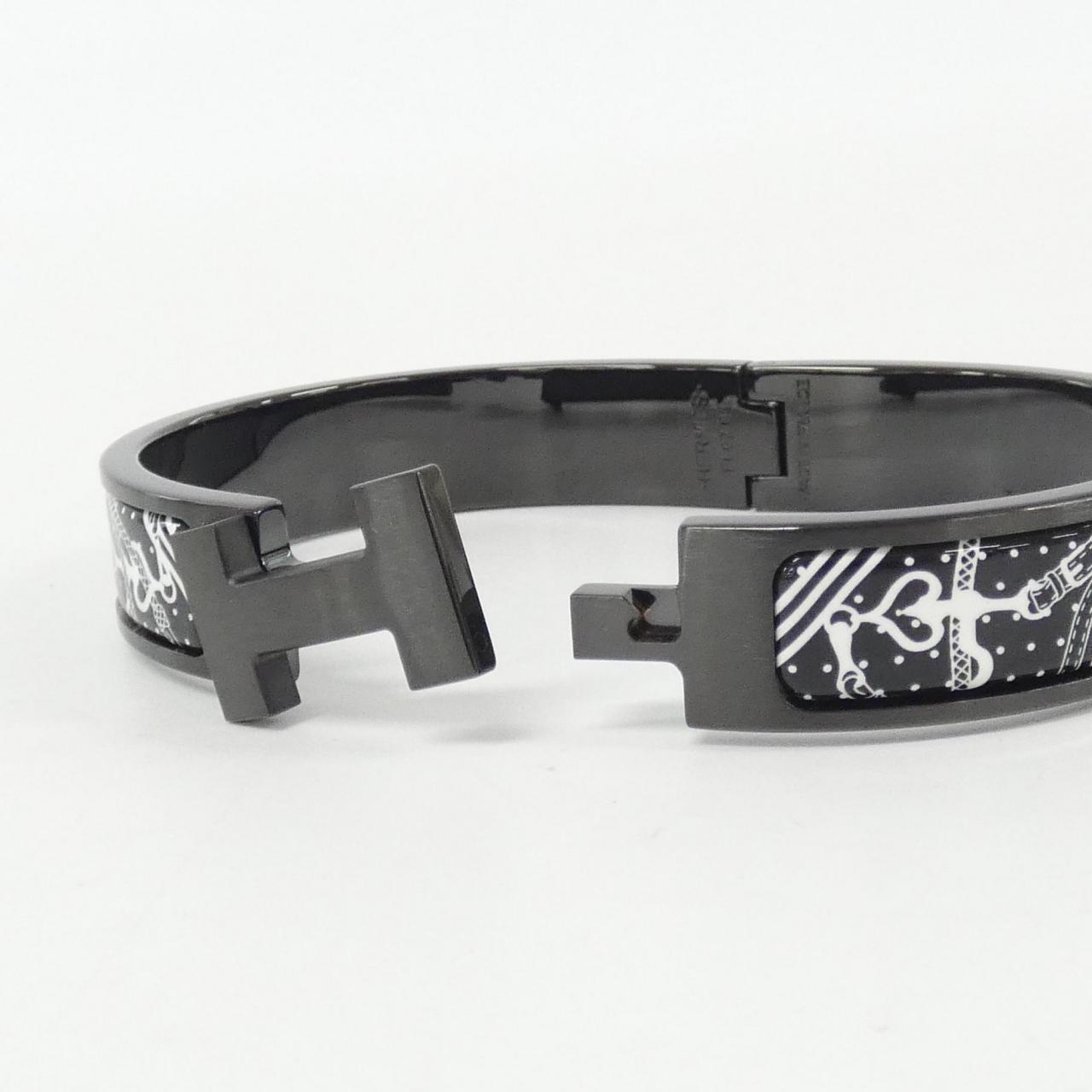 エルメス FESTIVAL DES AMAZONES BANDANA クリック アッシュアッシュ 705412FK ブレスレット