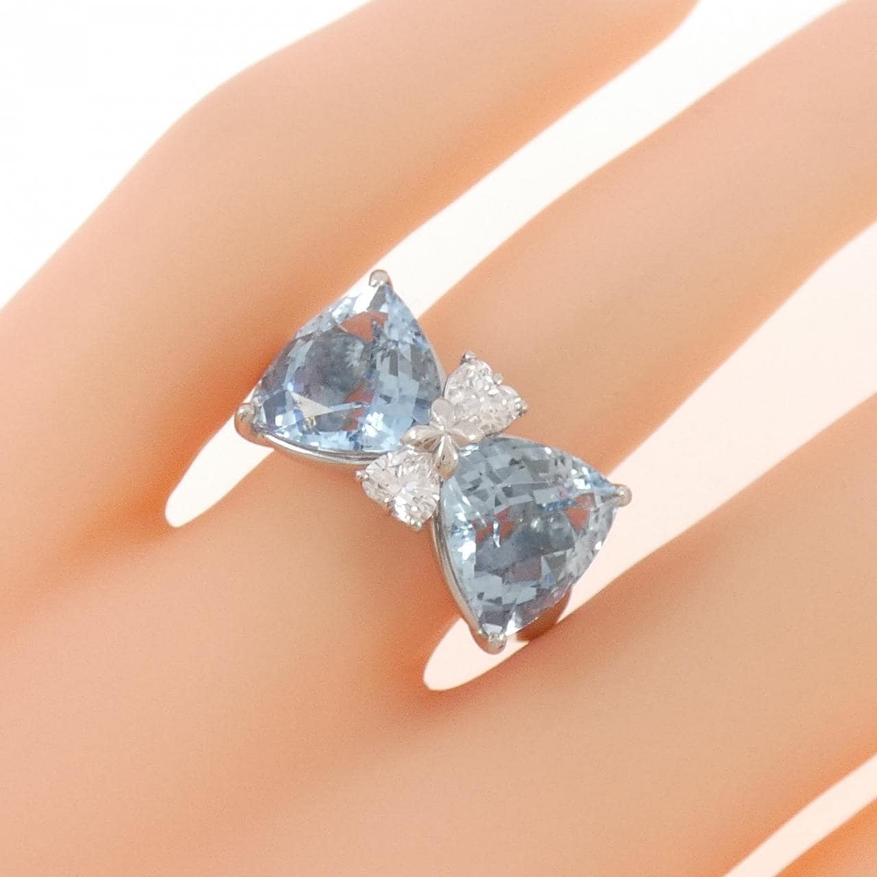 K18WG リボン アクアマリン リング 6.078CT