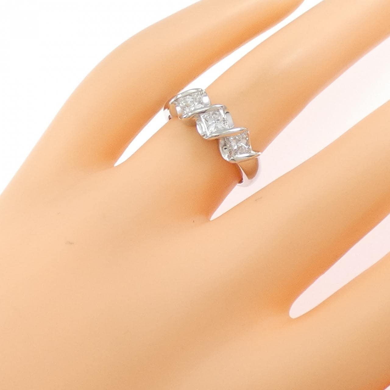 PT900 ダイヤモンド リング 1.00CT