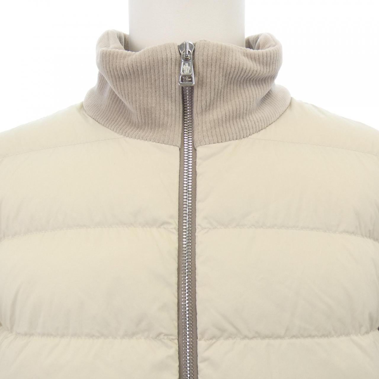 モンクレール MONCLER 20918G00083 ダウンジャケット