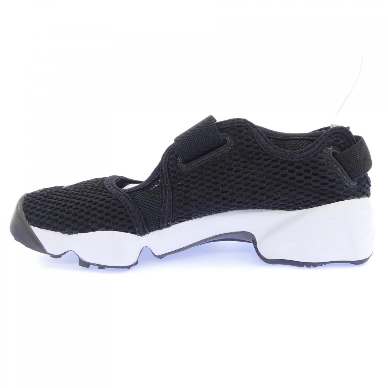 ナイキ NIKE 848386-001 スニーカー