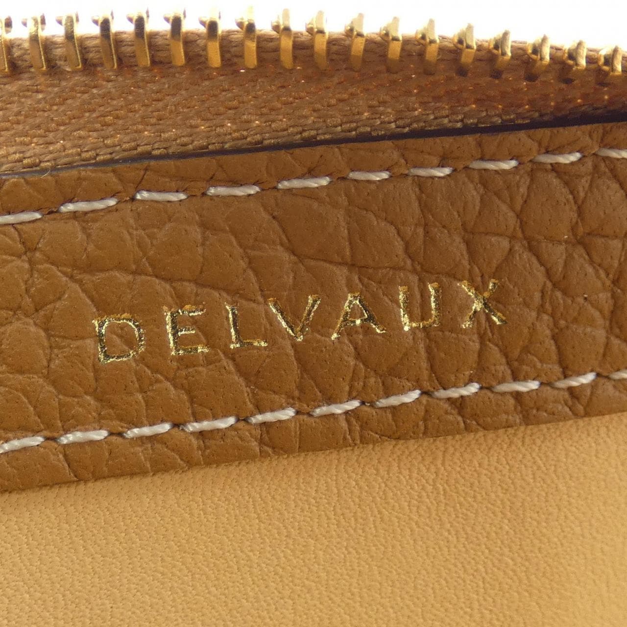 デルボー DELVAUX PIN D MULTIFONCTIONS AB0672ATT COIN CASE