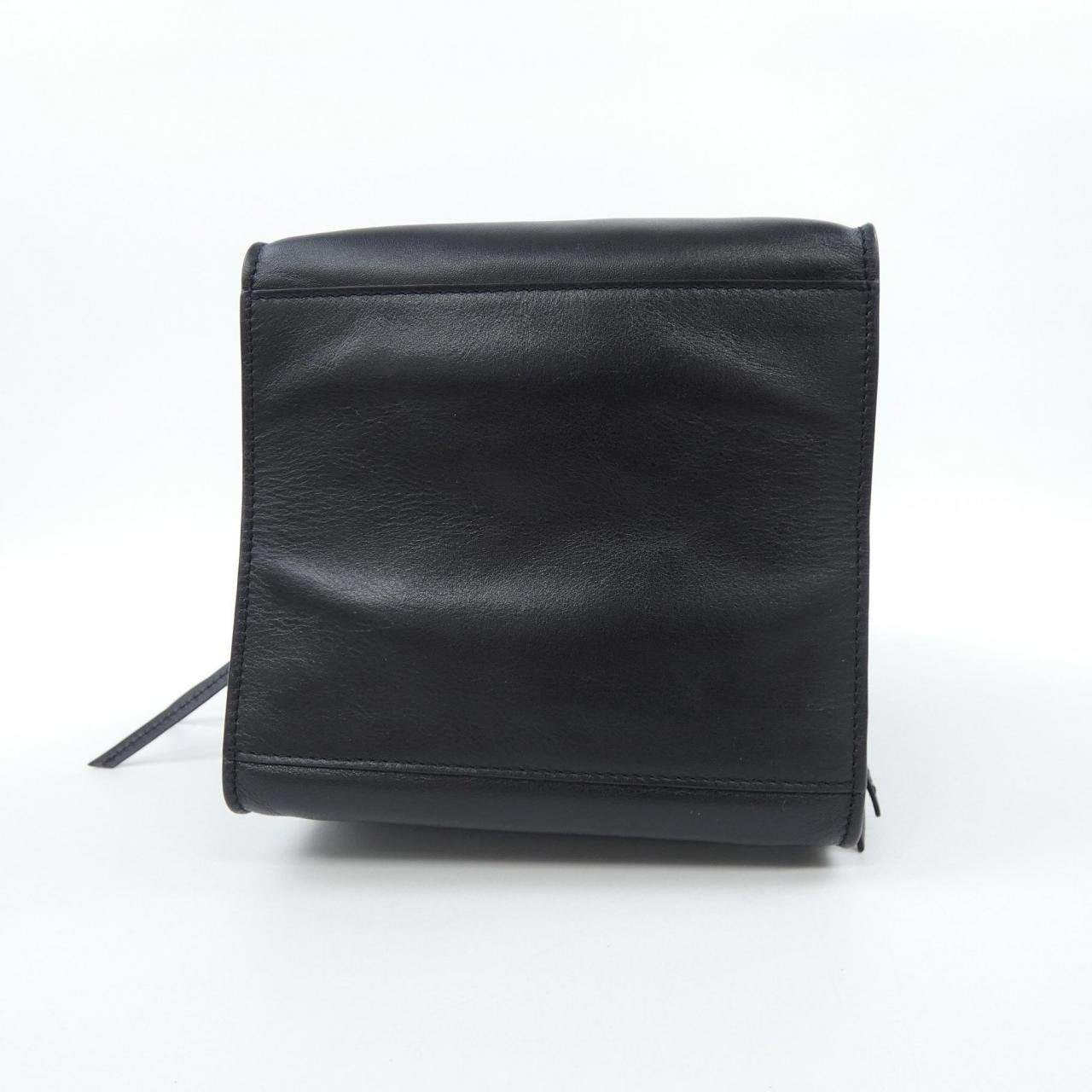 ジェイアンドエムデヴィッドソン J&M DAVIDSON BELLE MINI WITH STUDS BAG