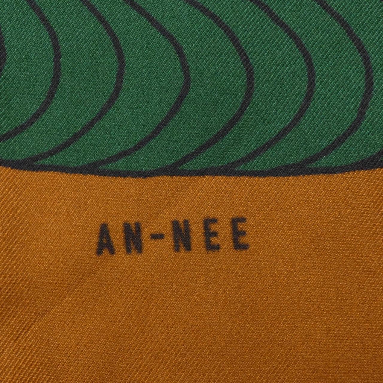 AN-NEE SCARF