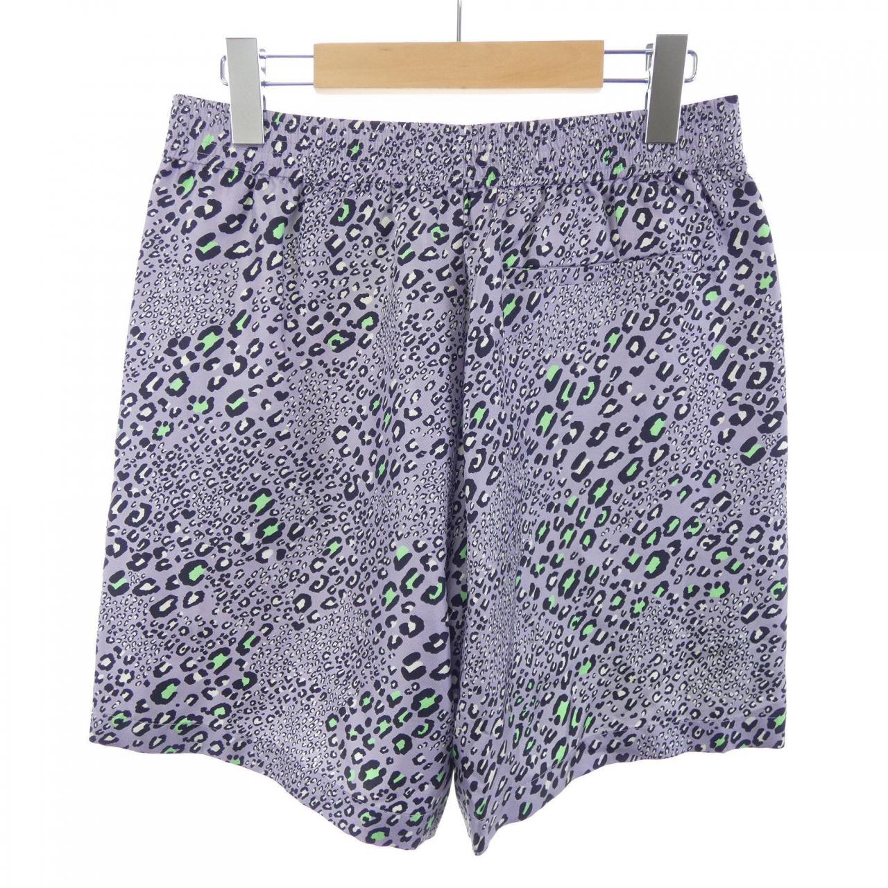 ヴェルサーチェ VERSACE A84097 ショートパンツ