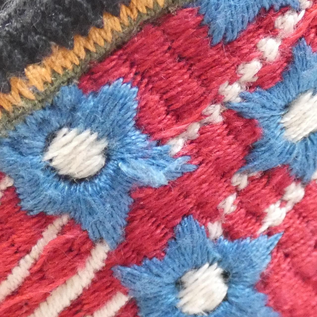 VALENTINO GARAVANI LW2B0053 WWE Shoulder Bag