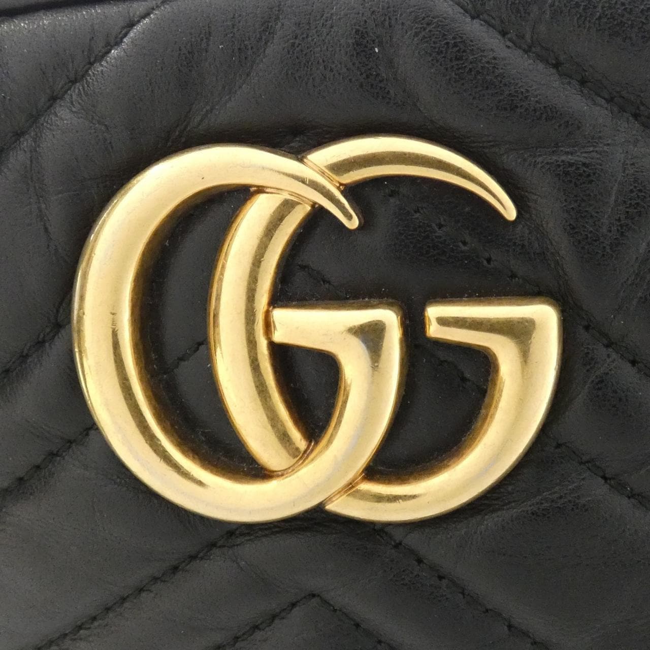 グッチ GG マーモント 447632 DTD1T ショルダーバッグ