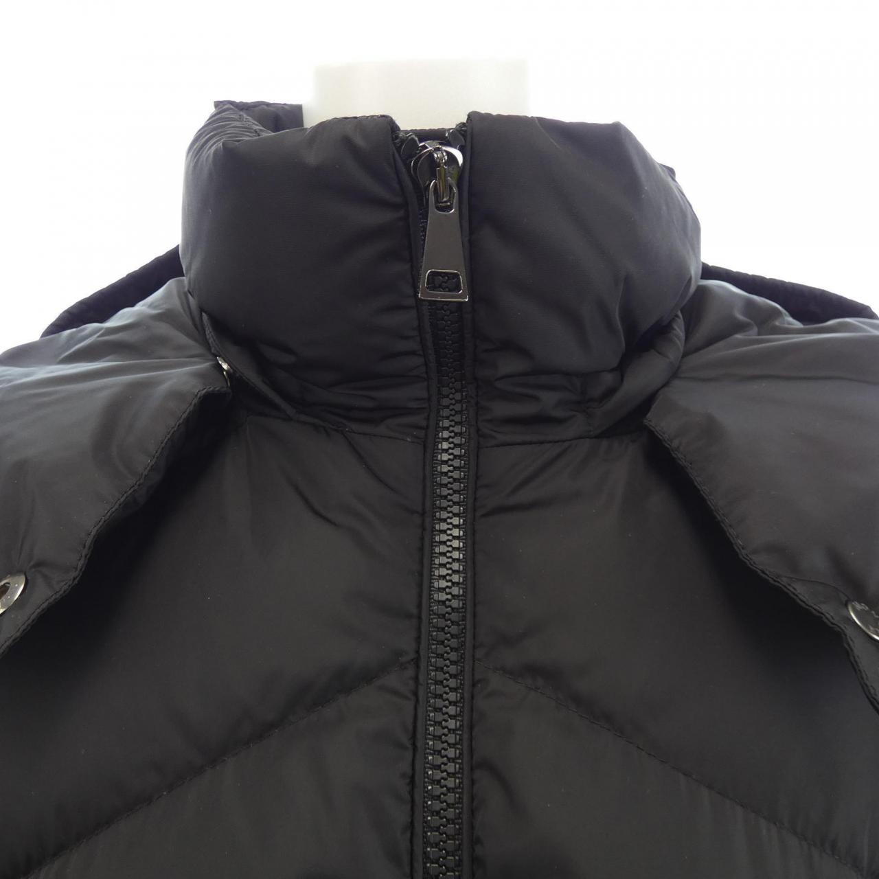 モンクレール MONCLER ALOES ダウンジャケット
