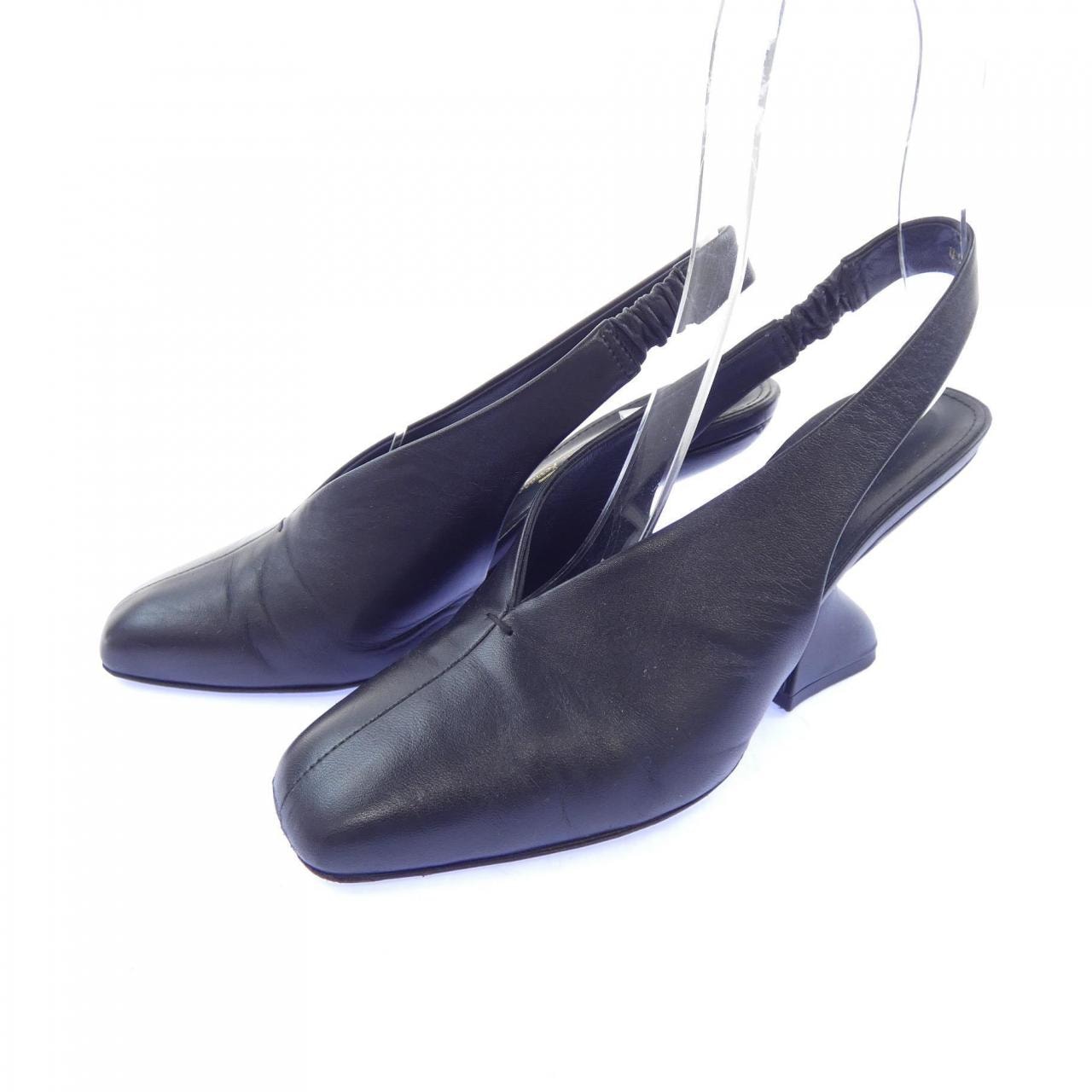 サルヴァトーレフェラガモ SALVATORE FERRAGAMO パンプス