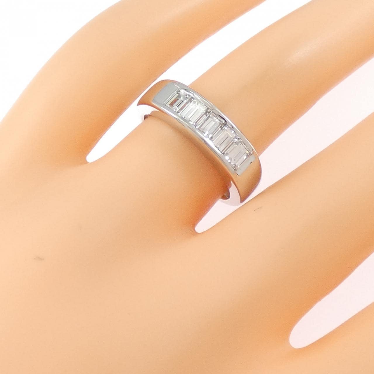 PT900 ダイヤモンド リング 1.00CT