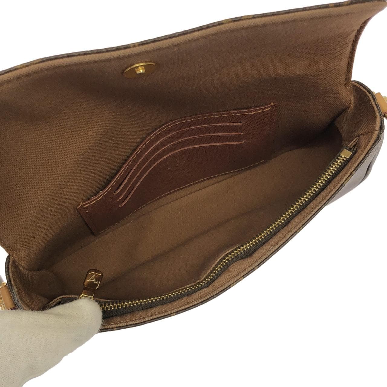 ルイヴィトン モノグラム ウォレット オン チェーン アイビー M81911 ショルダーバッグ