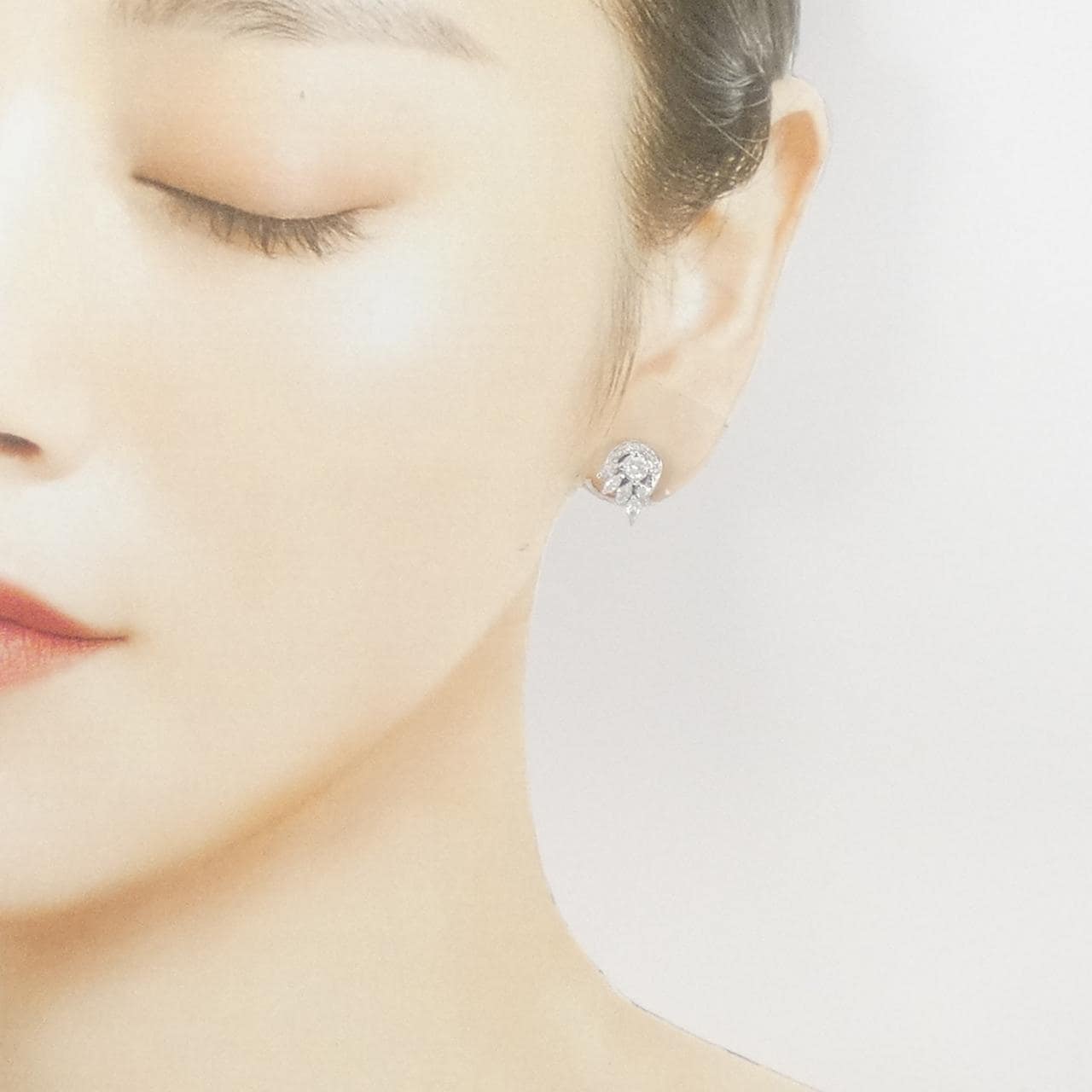 PT900 ダイヤモンド イヤリング 1.06CT