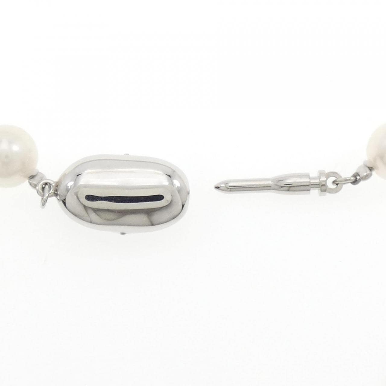 [BRAND NEW] Silver Clasp Akoya Pearl Necklace 7.5-8mm