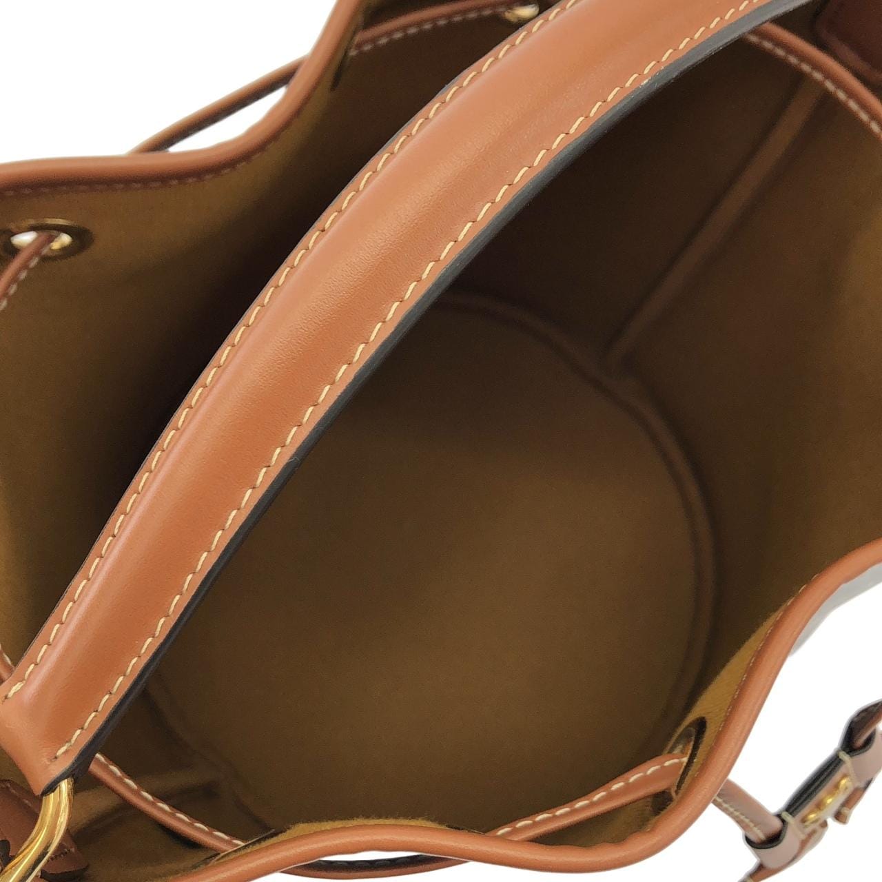 セリーヌ クララ 116882FQM バッグ