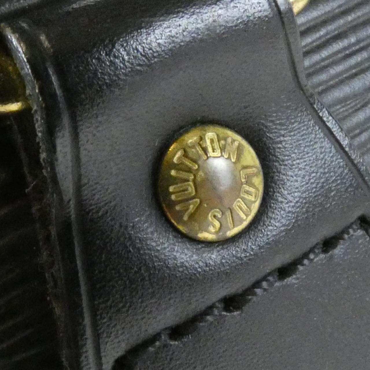ルイヴィトン エピ アルマ PM M52142 バッグ