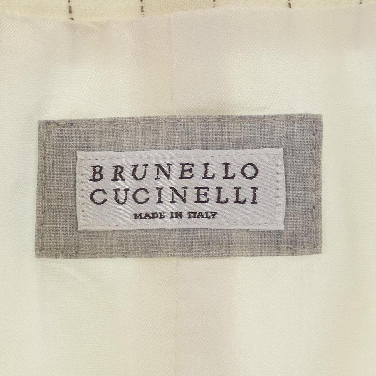 ブルネロクチネリ BRUNELLO CUCINELLI ベスト