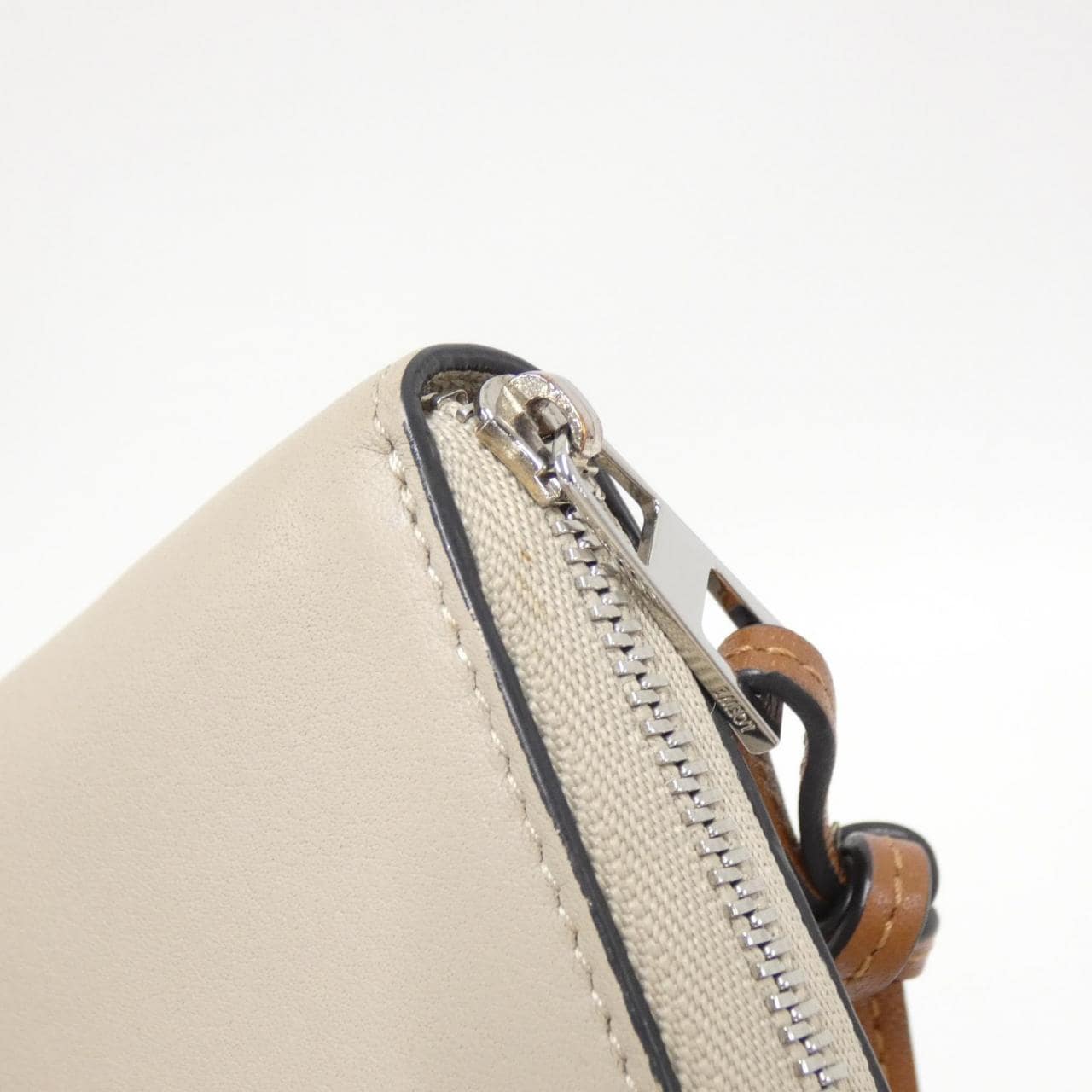 Loewe C500T12X03 Wallet