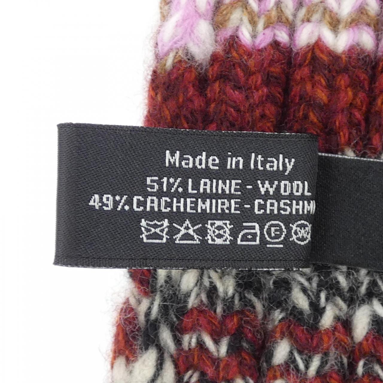CHANEL MUFFLER