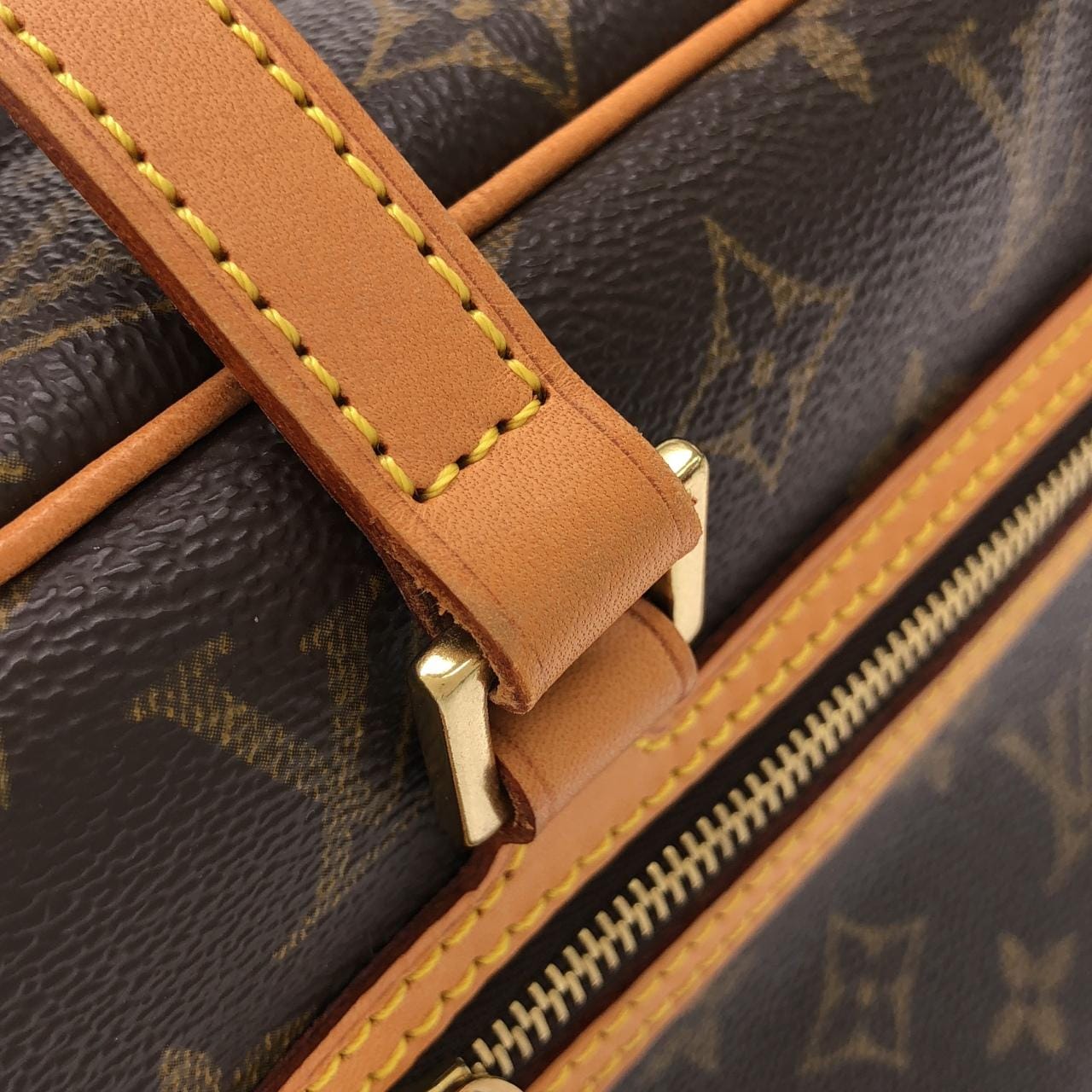 ルイヴィトン モノグラム シテ MM M51182 ショルダーバッグ