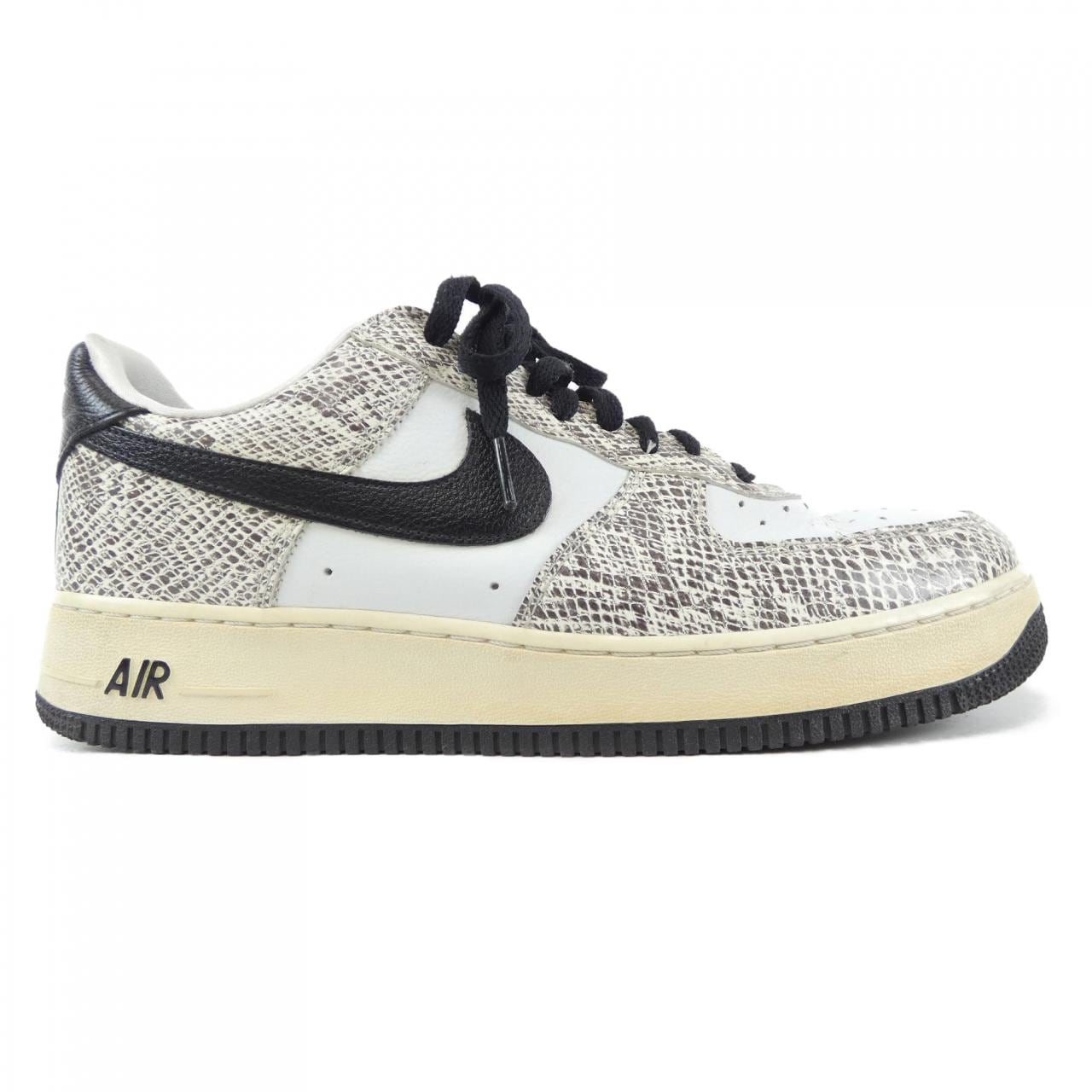 耐克NIKE运动鞋