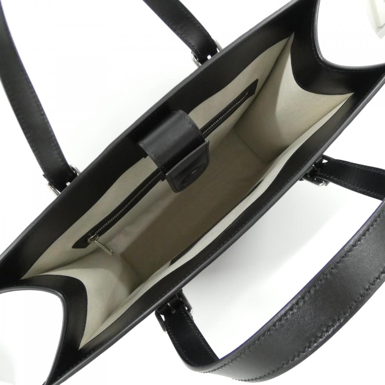 グッチ 700421 1W3AN バッグ