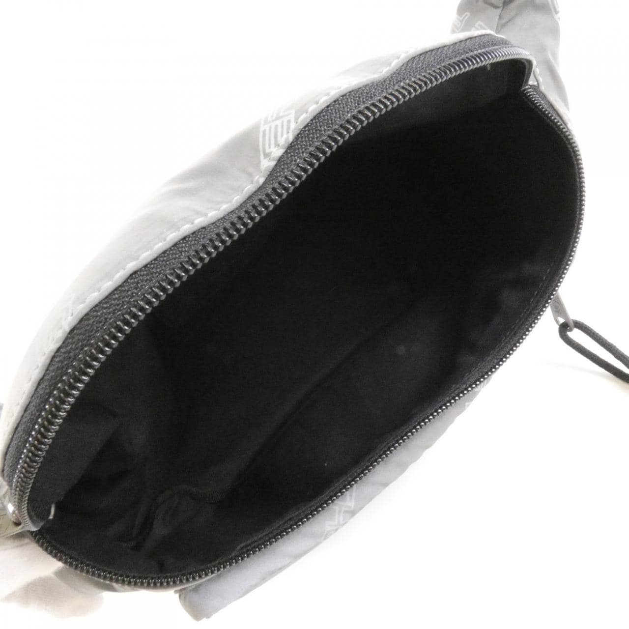 バレンシアガ 482389 90S35 バッグ