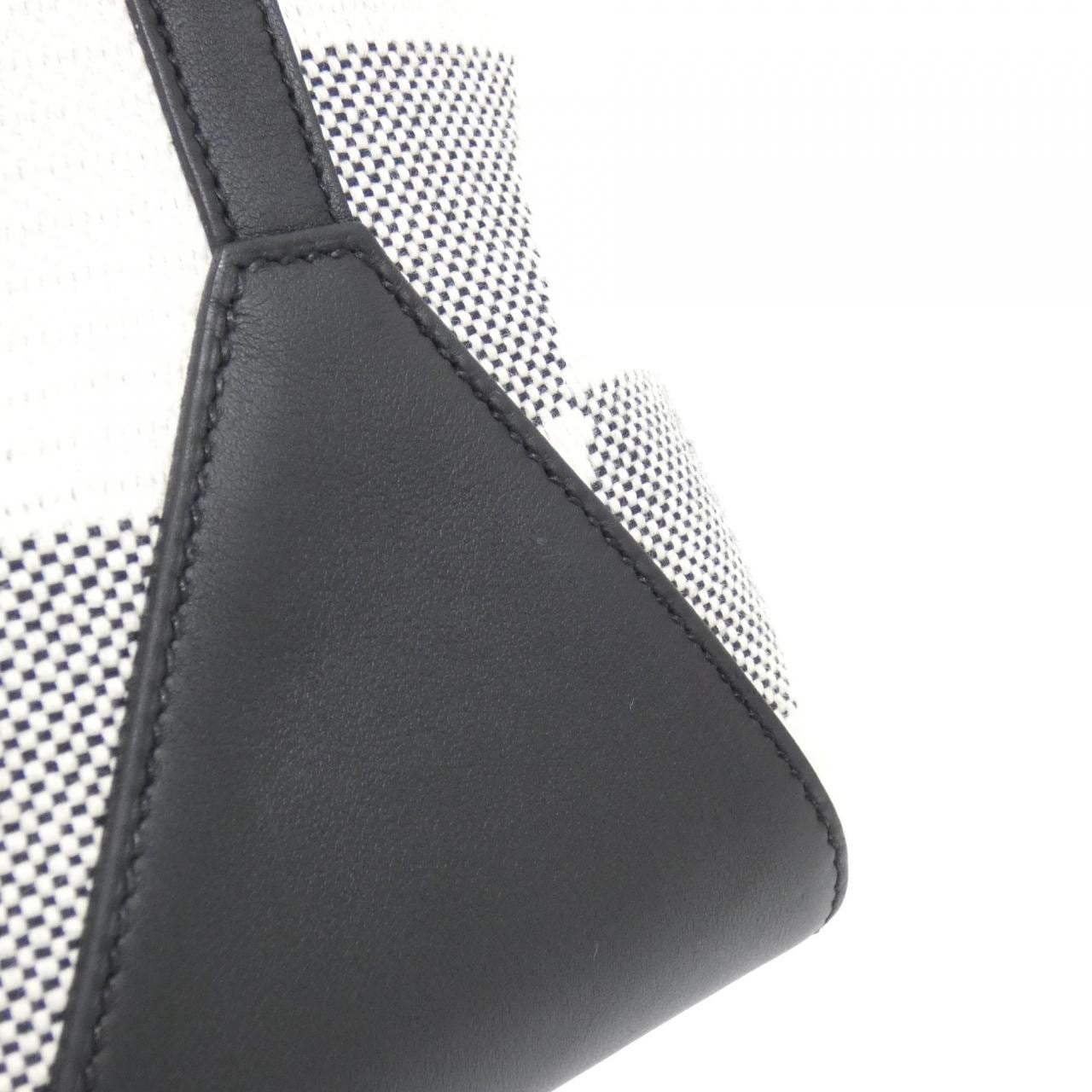 エルメス アッシュ アン ビエ 40cm 082831CA バッグ