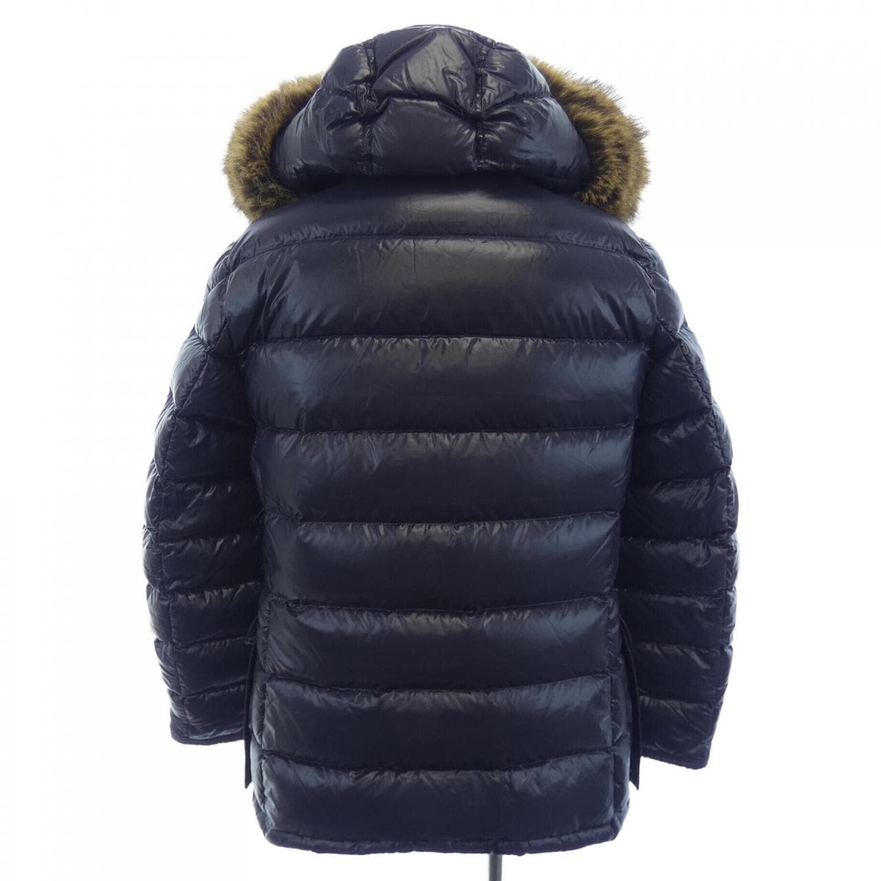 モンクレール MONCLER ダウンジャケット