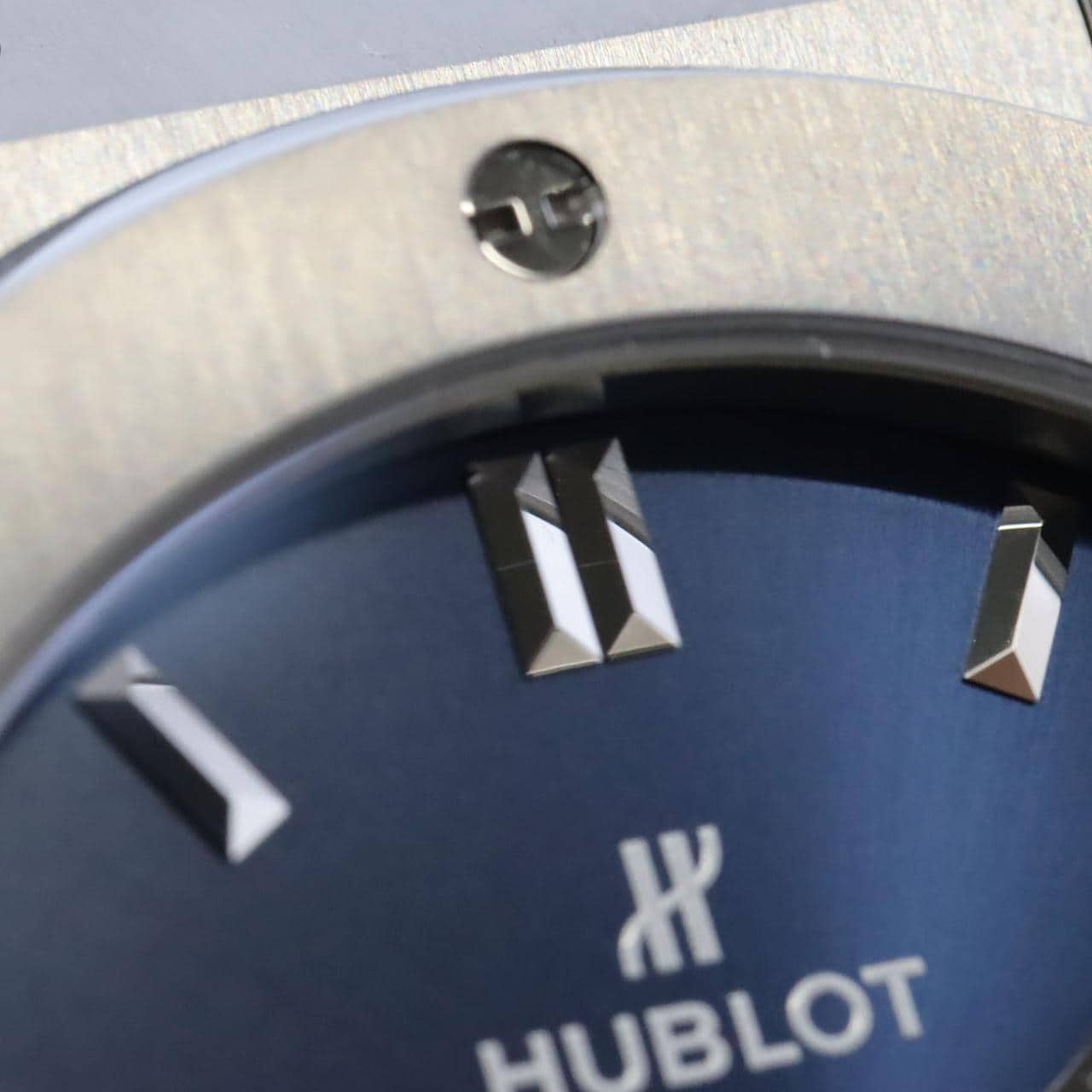 Hublot Classic FUSION Titanium Blue 511.NX.7170.LR TI Automatic