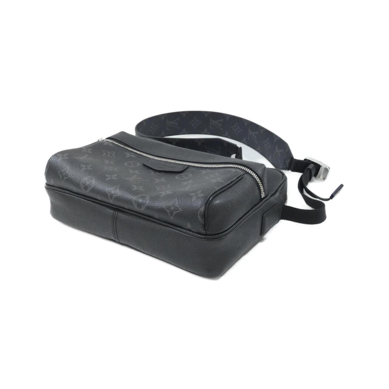 ルイヴィトン タイガ ラマ アウトドア メッセンジャー PM M30233 ショルダーバッグ