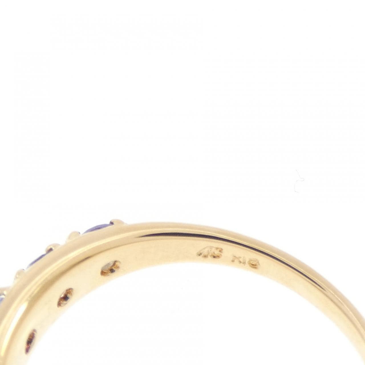 4゜C タンザナイト リング