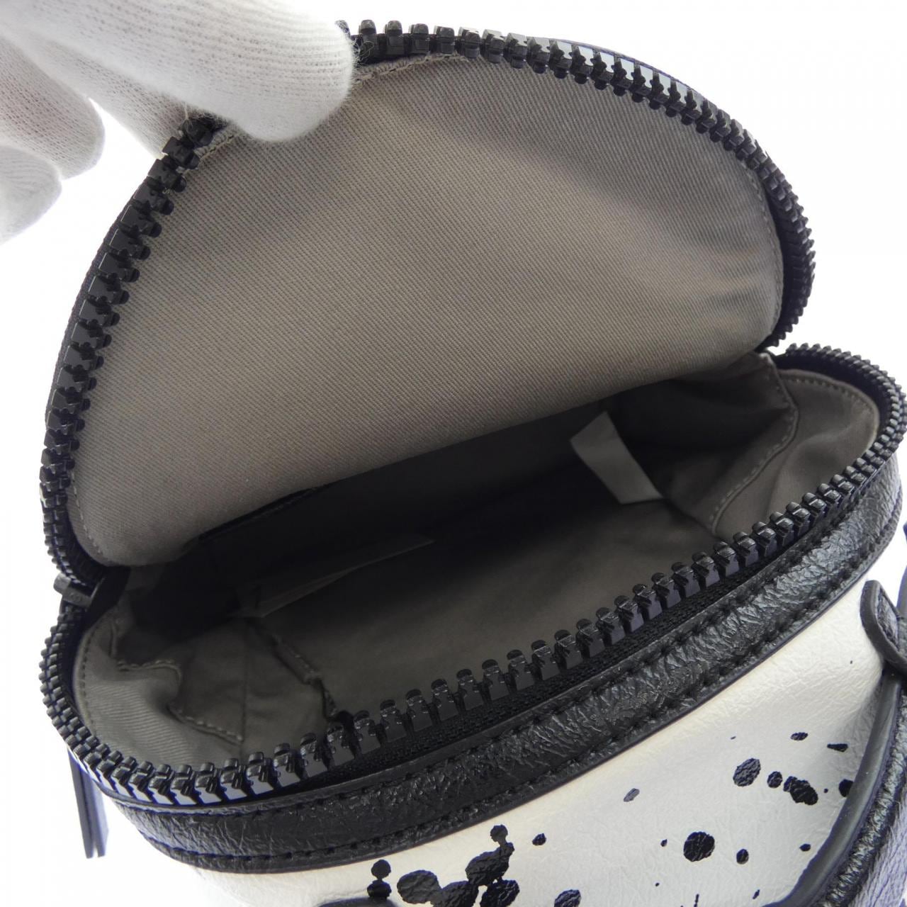 チャールズアンドキース CHARLES&KEITH BACKPACK